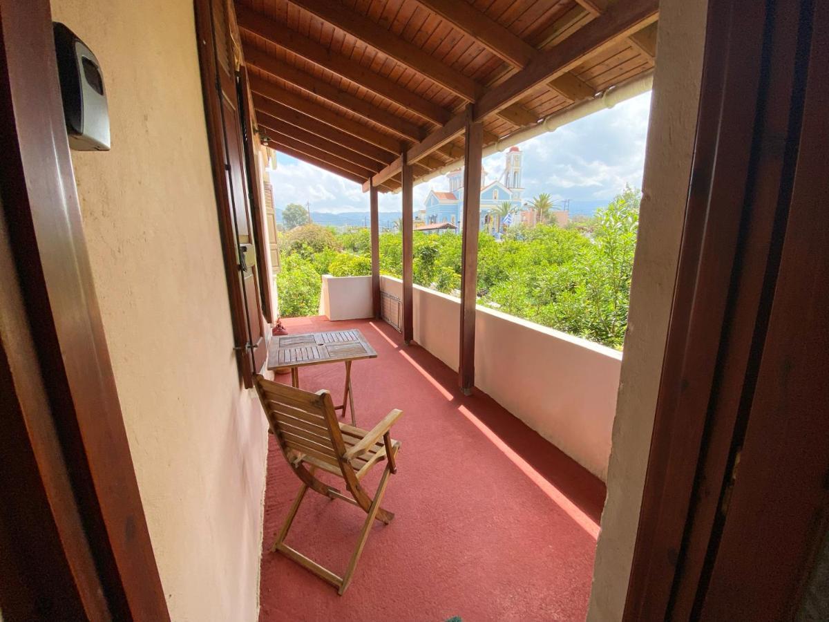 Dusk Apartments With Stunning Mountain View Chania  Exterior foto